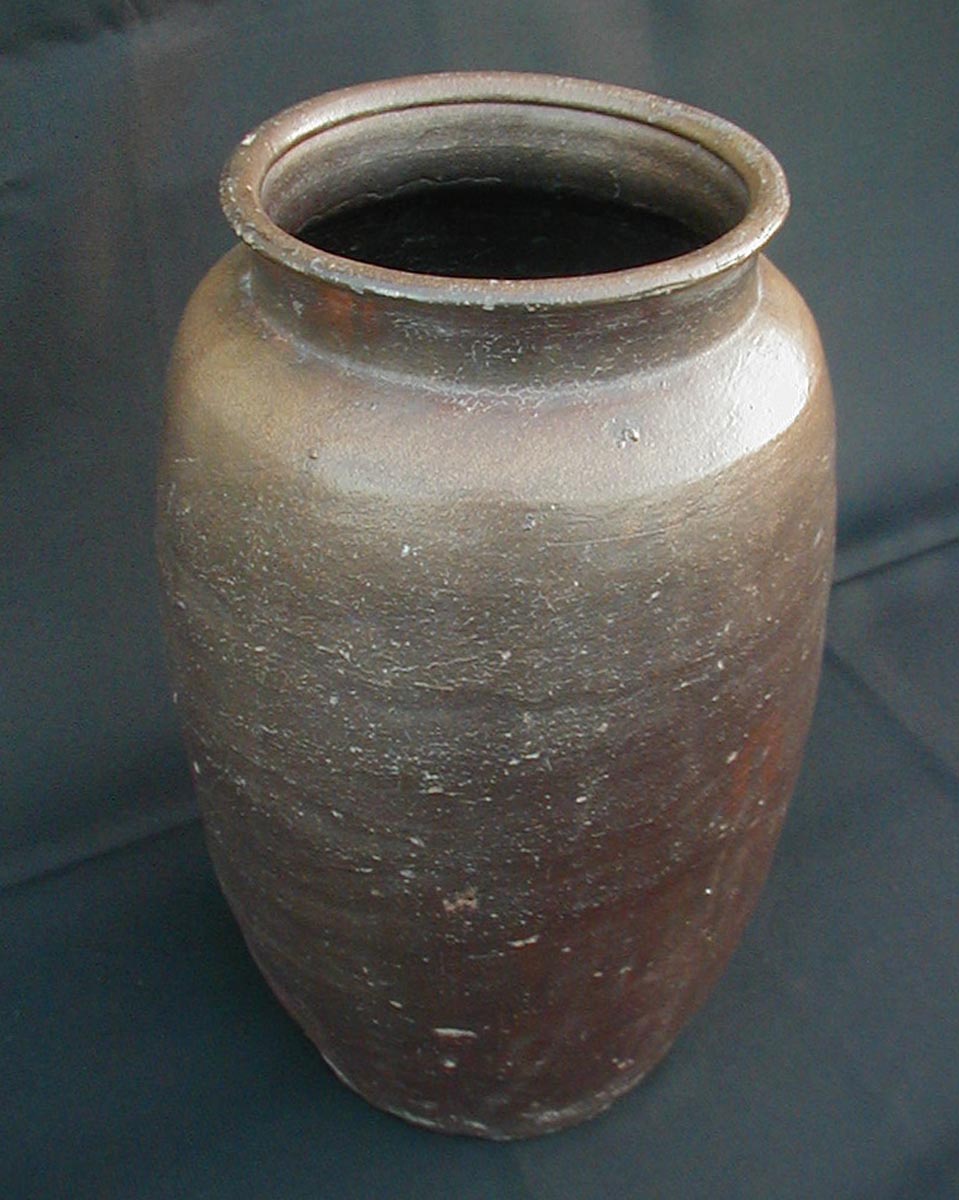 【中古】古い唐津焼甕かめ 和風レトロインテリア自然釉焼締め壺つぼ瓶花器古民具骨董品花活け陶器工芸品華道鉢ガーデニング玄関飾り傘立て の落札情報